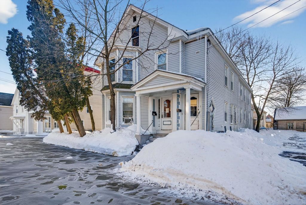 Photo of 911 Mason Street, Nashua, NH 03060 (MLS # 5076152)