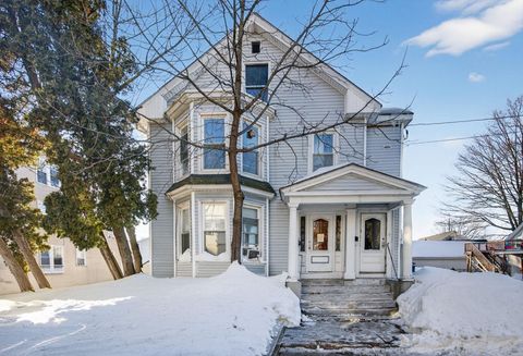 Photo of 911 Mason Street, Nashua, NH 03060 (MLS # 5076152)