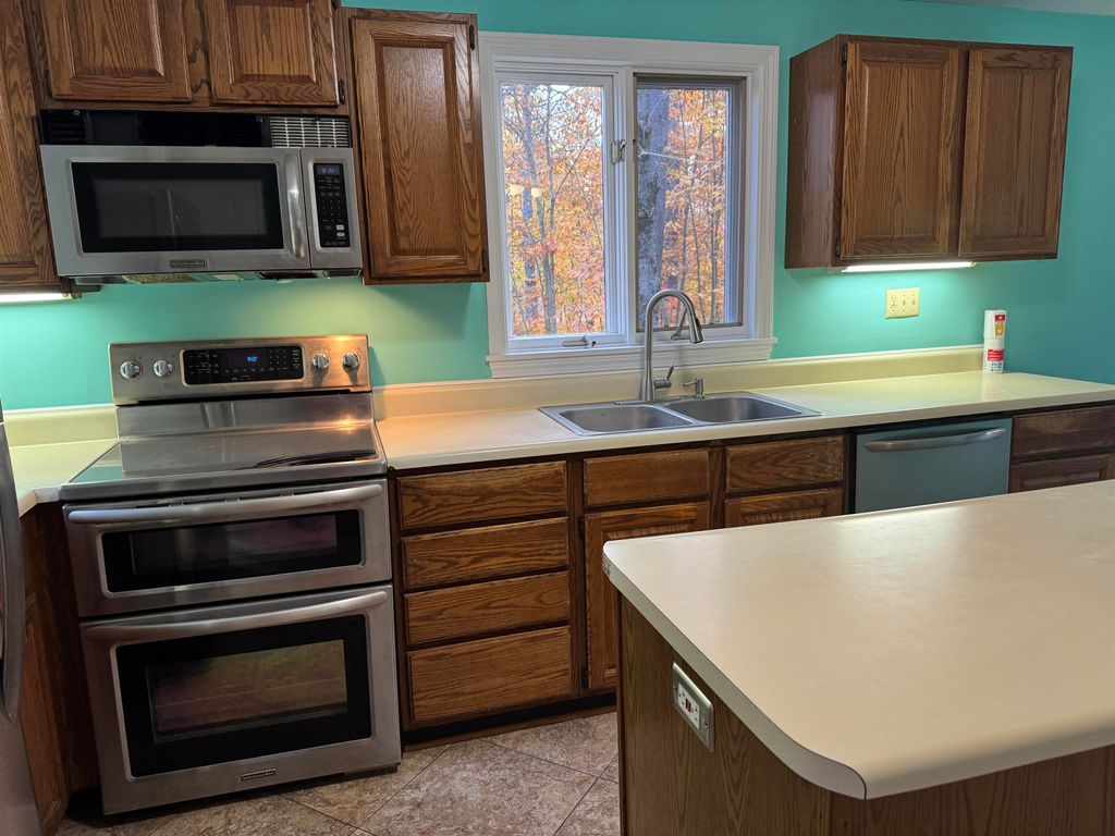 Photo of 4 Brookwood Drive, Ossipee, NH 03864 (MLS # 5067272)