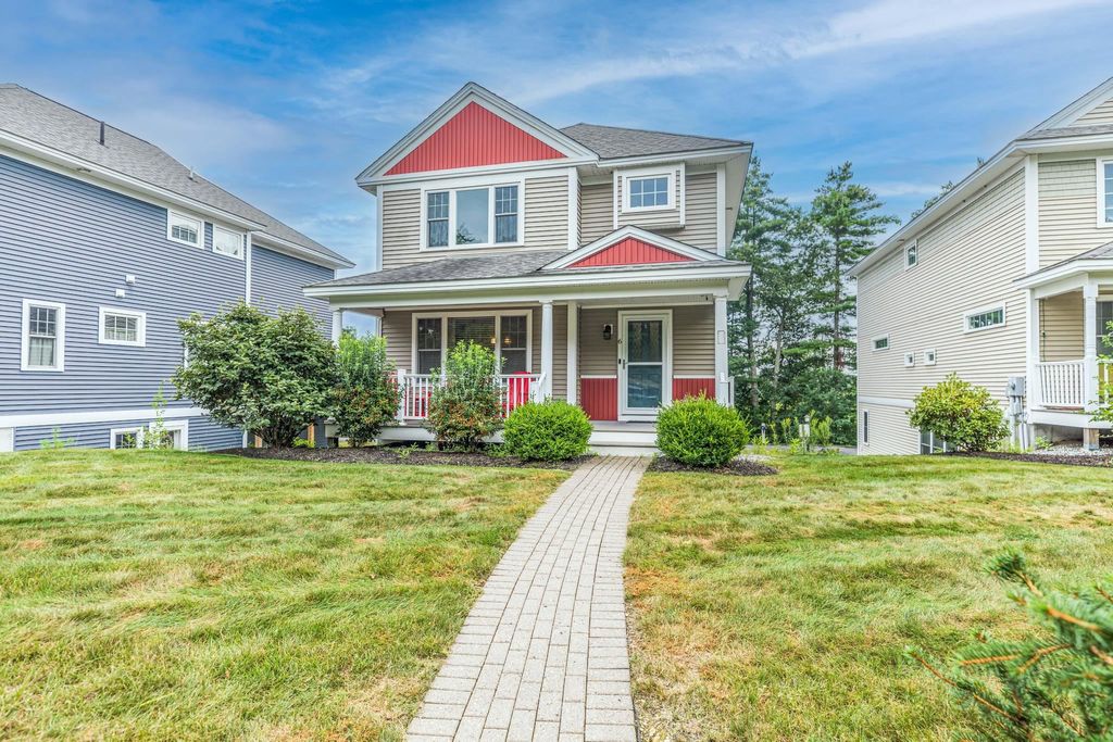 Photo of 6 Rocky Ridge Circle, Exeter, NH 03833 (MLS # 5060197)