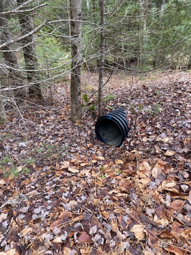 84 Vernon Drive Also Lots # 103 and 104 on Oak Circle