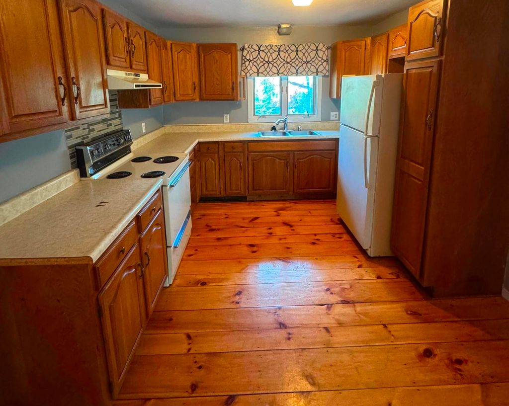 Photo of 174 Hackett Hill Road, Hooksett, NH 03106 (MLS # 5088356)