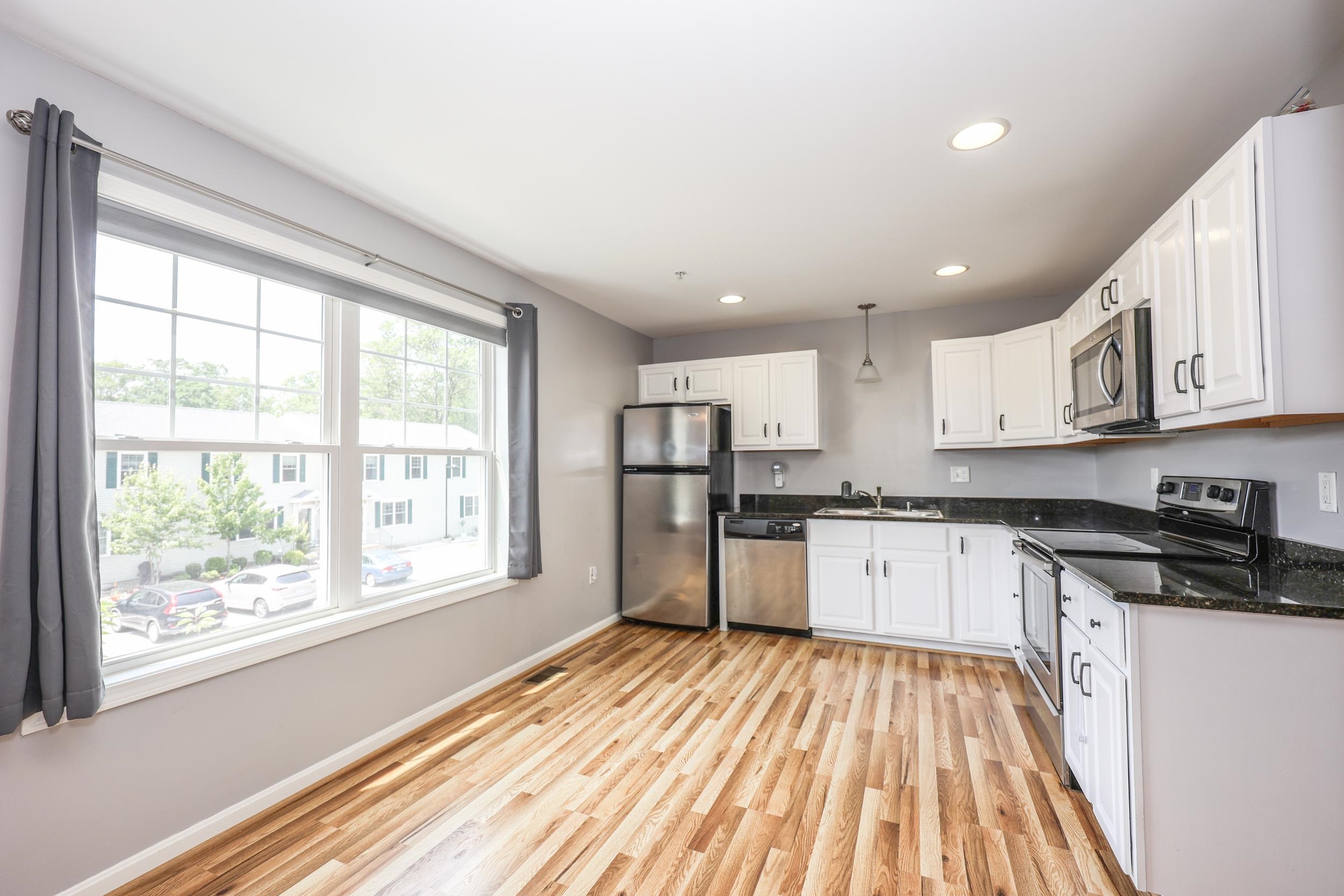 138 Karatzas Avenue