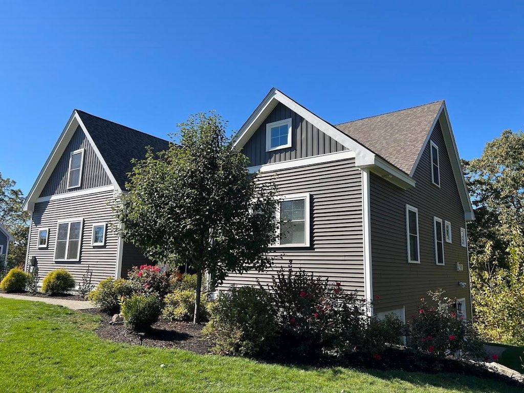 Photo of 22 Sunrise Circle, Auburn, NH 03032 (MLS # 5071306)
