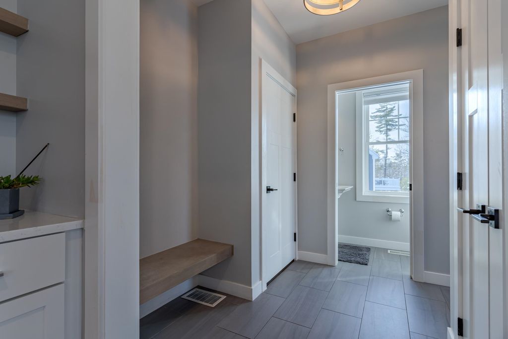 Photo of 22 Sunrise Circle, Auburn, NH 03032 (MLS # 5071306)