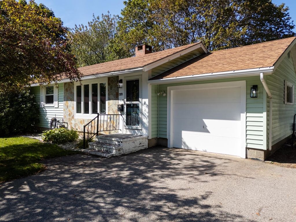 Photo of 20 Josephine Drive, Hampton, NH 03842 (MLS # 5064195)