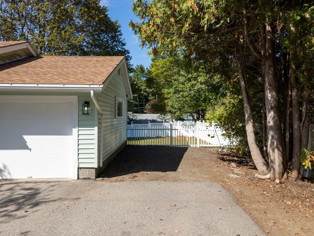 Photo of 20 Josephine Drive, Hampton, NH 03842 (MLS # 5064195)