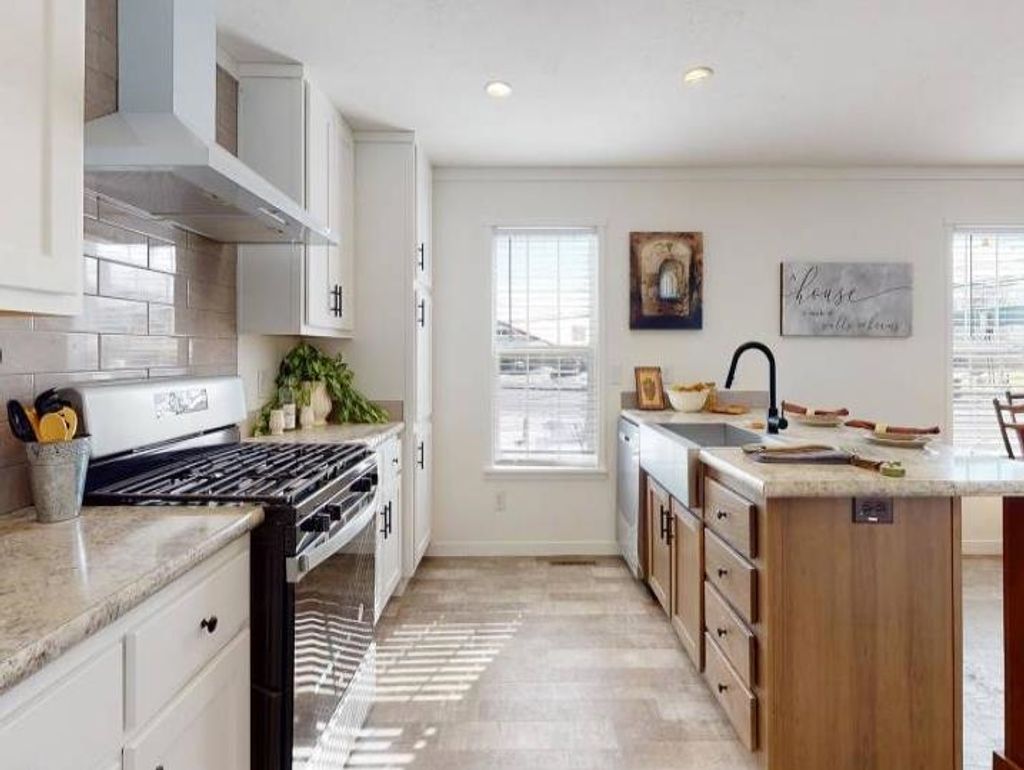 Photo of 5 Garden Way, Troy, NH 03465 (MLS # 5060382)