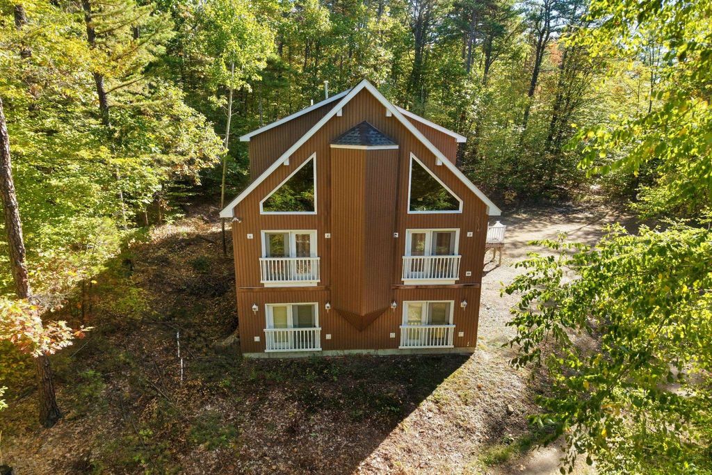 Photo of 85 Amethyst Hill Road, Conway, NH 03860 (MLS # 5066815)