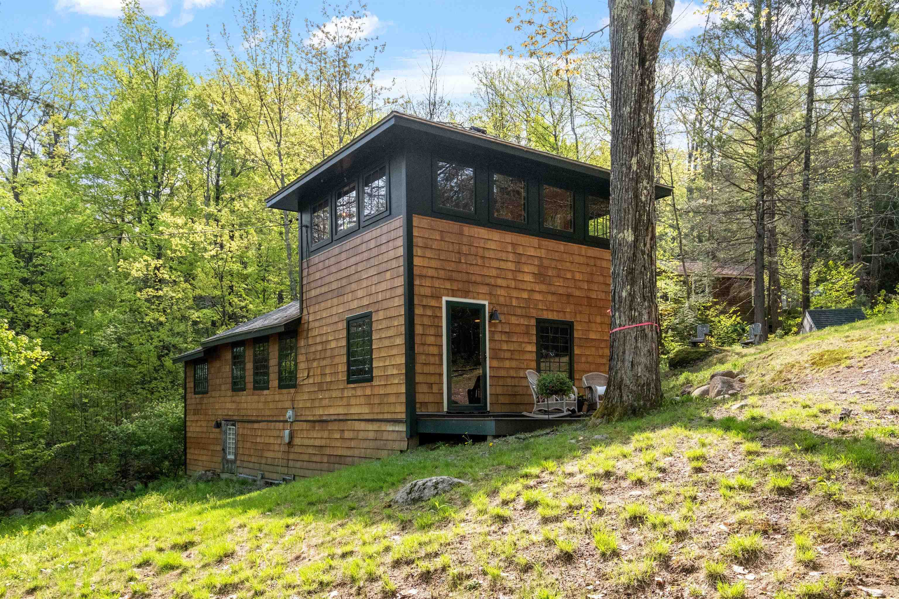 42 White Birch Point Road