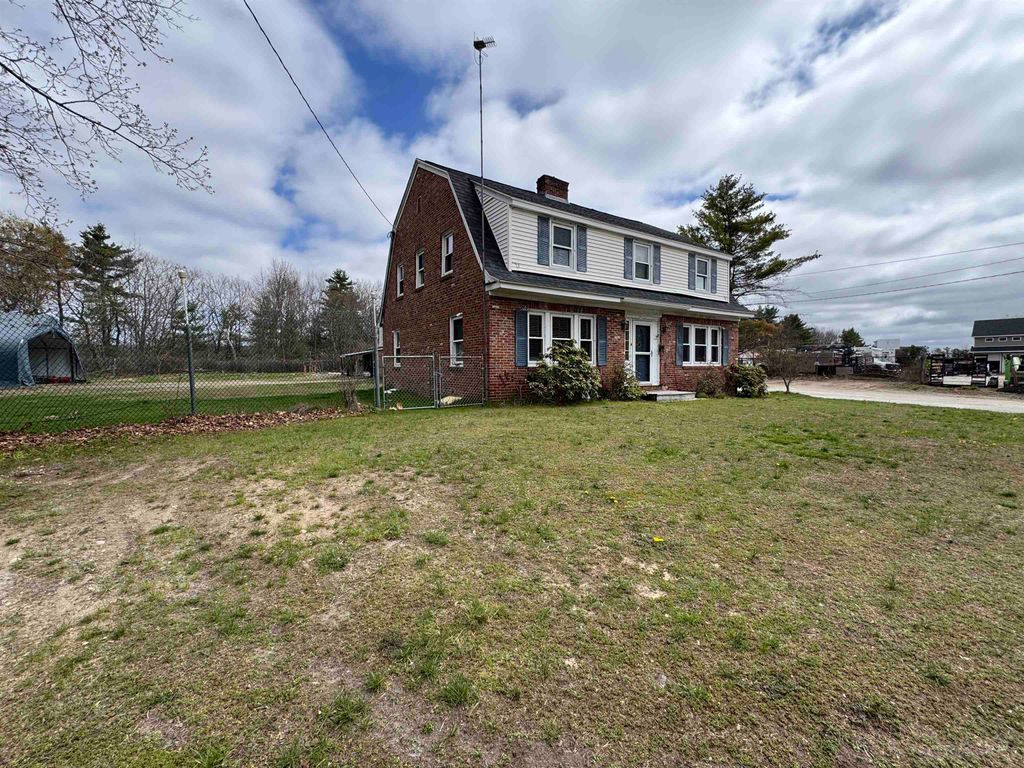 Photo of 265 Mast Road, Goffstown, NH 03045 (MLS # 5086833)