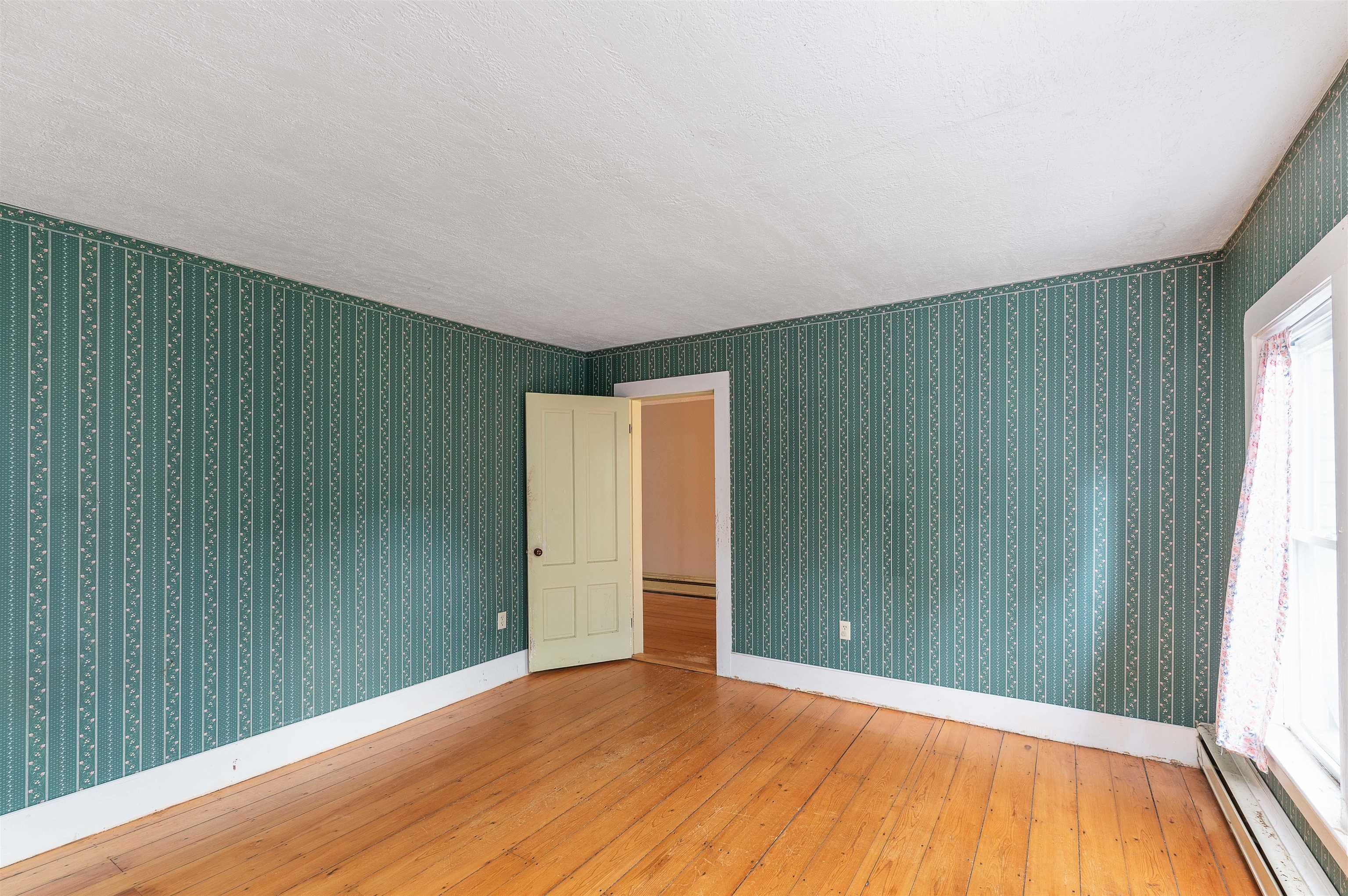 Shelburne, New Hampshire 03581, United States, 4 Bedrooms Bedrooms, ,3 BathroomsBathrooms,Residential,Pending,139520