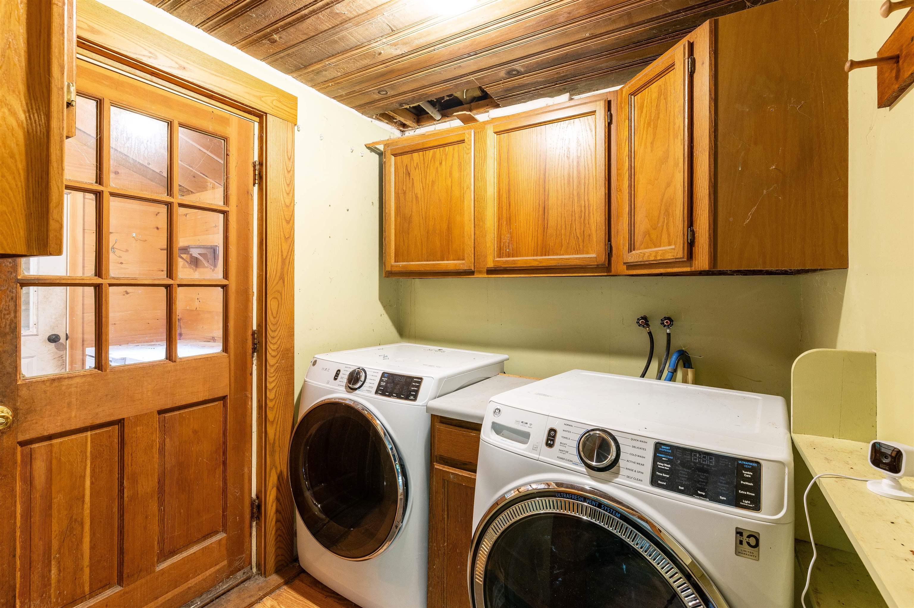 Shelburne, New Hampshire 03581, United States, 4 Bedrooms Bedrooms, ,3 BathroomsBathrooms,Residential,Pending,139520