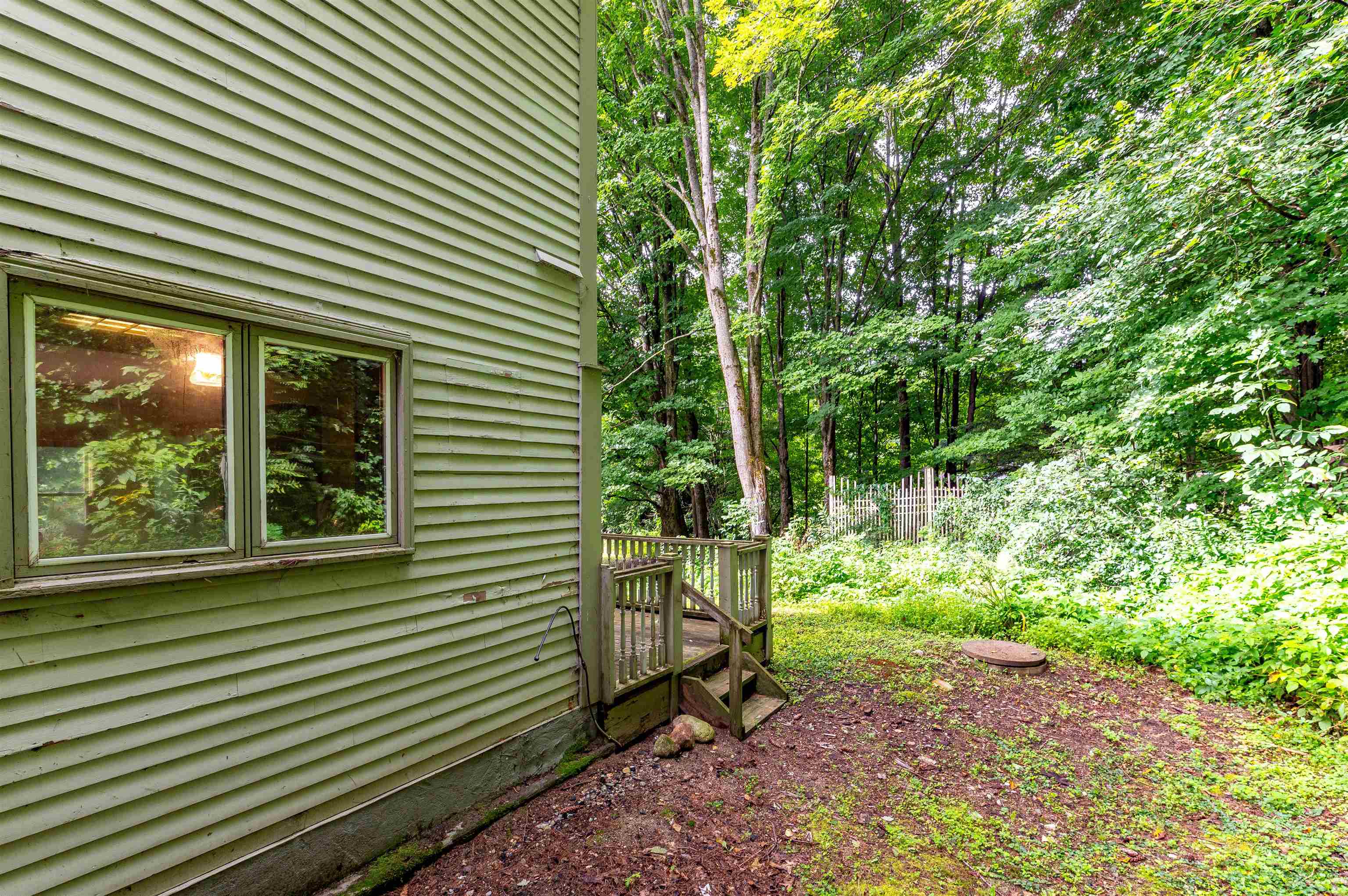 Shelburne, New Hampshire 03581, United States, 4 Bedrooms Bedrooms, ,3 BathroomsBathrooms,Residential,Pending,139520