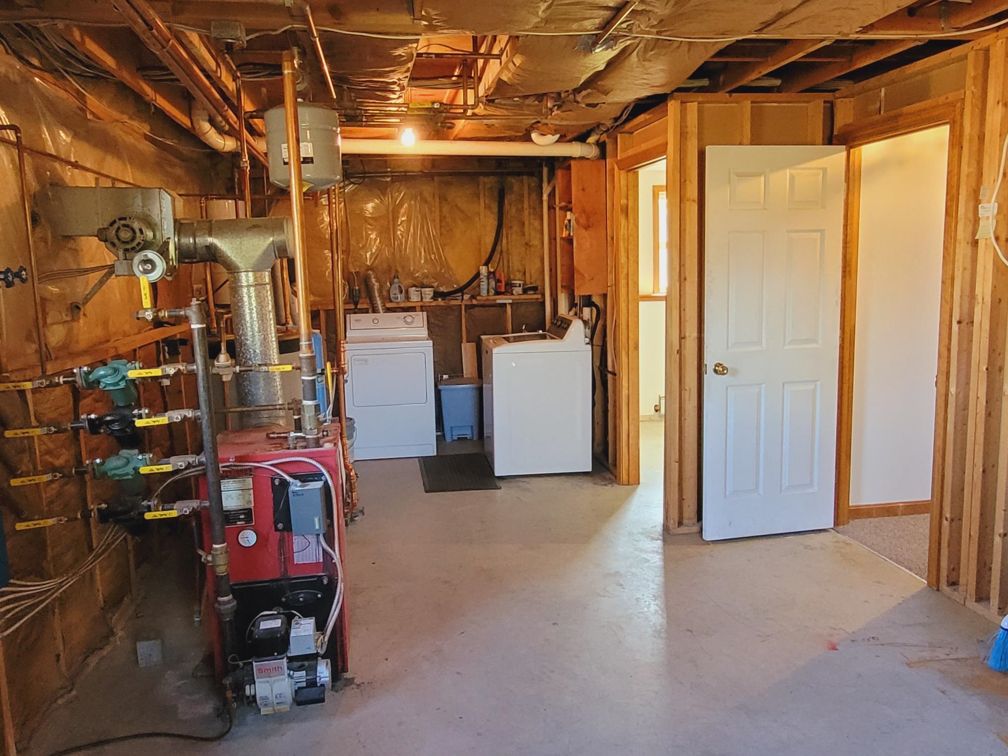 Colchester, Vermont 05446, United States, 3 Bedrooms Bedrooms, ,3 BathroomsBathrooms,Residential,Pending,24598