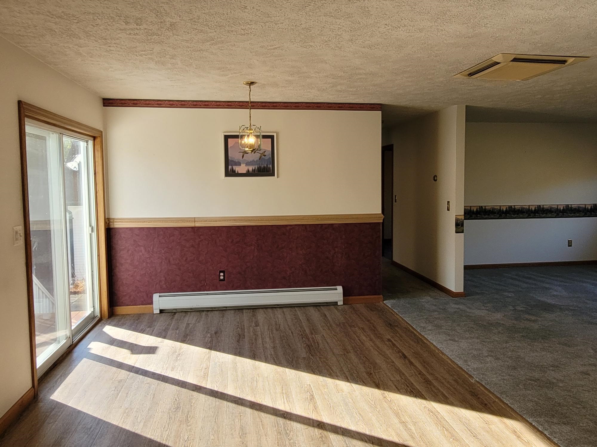 Colchester, Vermont 05446, United States, 3 Bedrooms Bedrooms, ,3 BathroomsBathrooms,Residential,Pending,24598