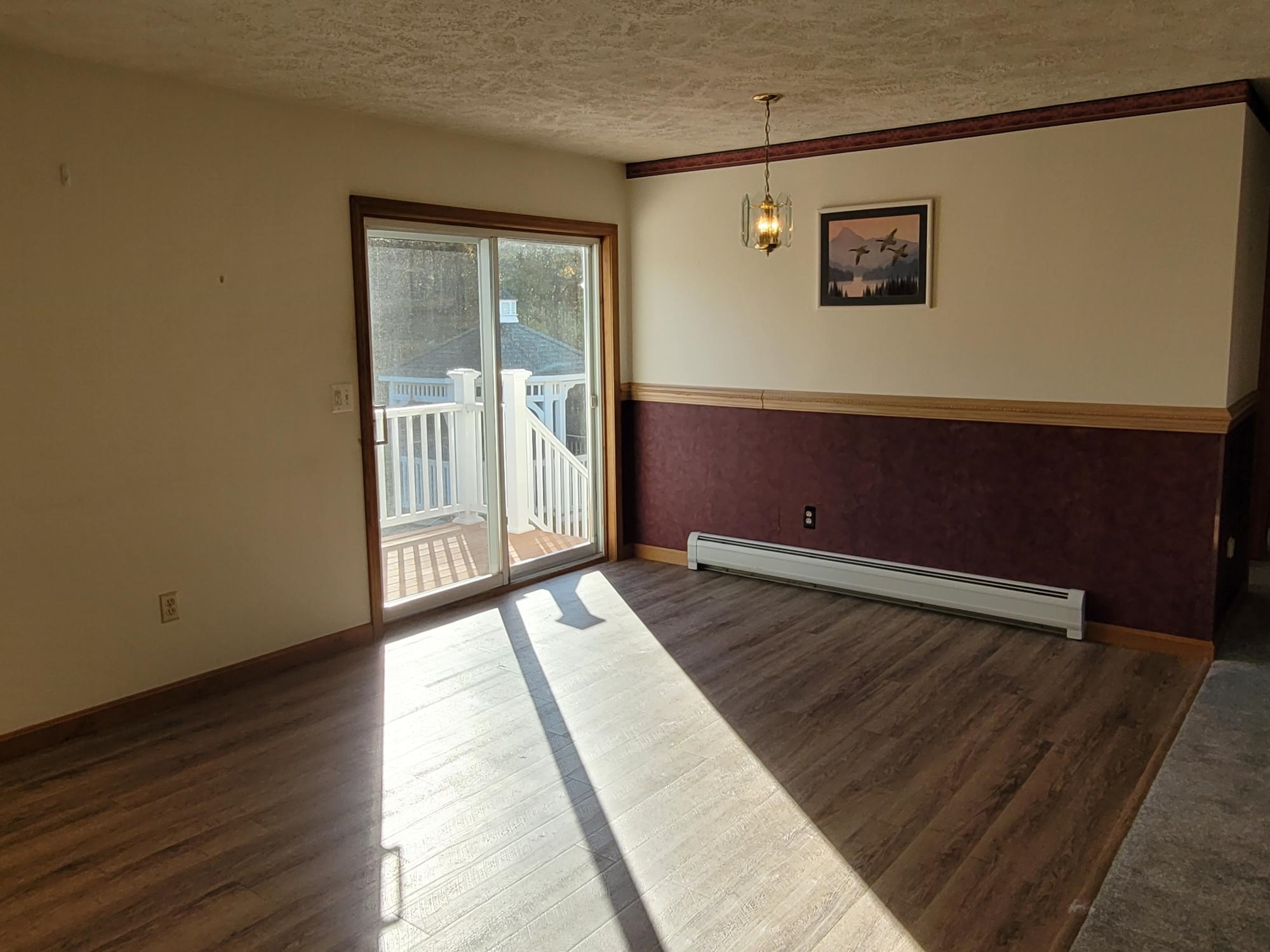 Colchester, Vermont 05446, United States, 3 Bedrooms Bedrooms, ,3 BathroomsBathrooms,Residential,Pending,24598