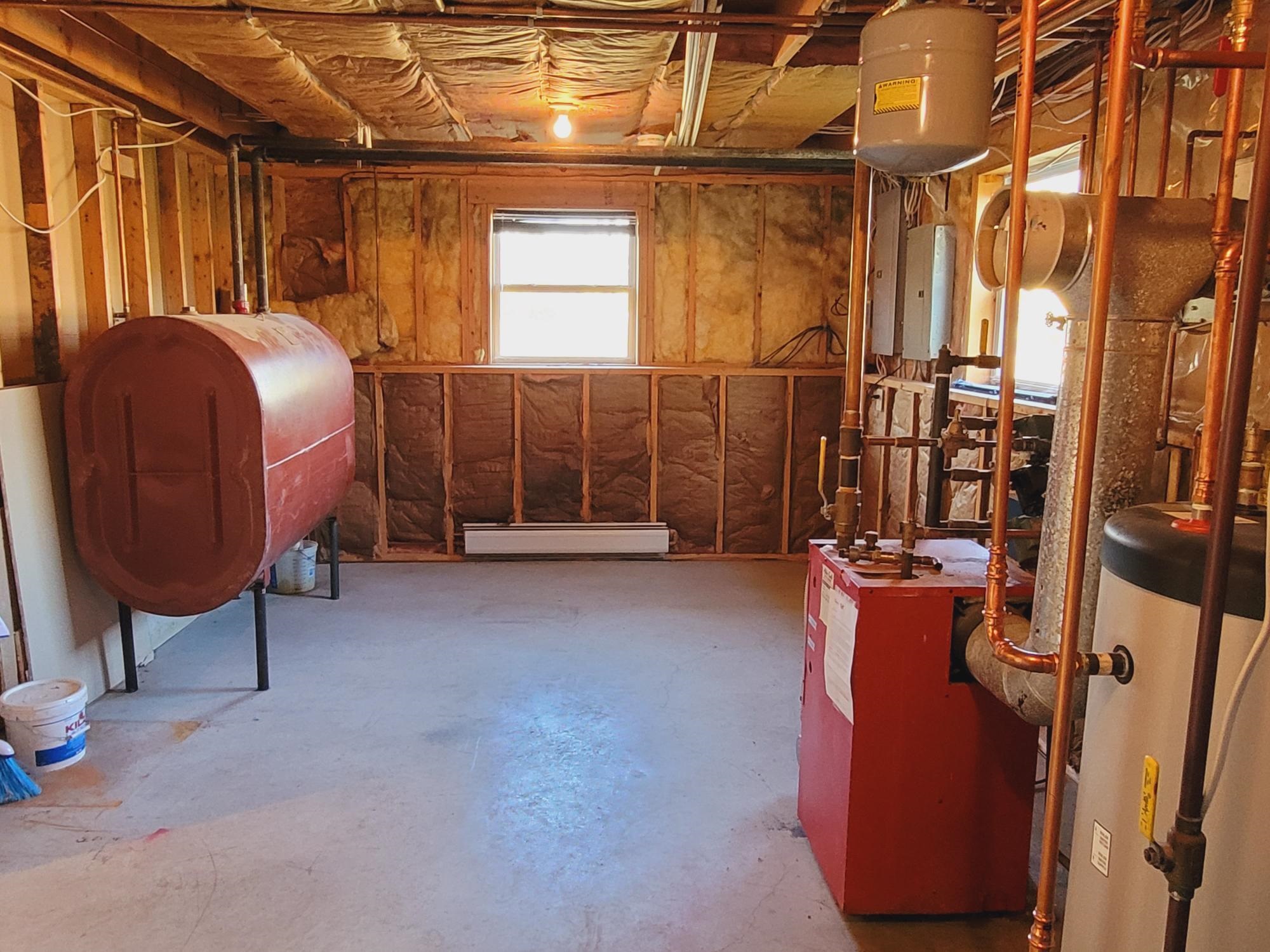 Colchester, Vermont 05446, United States, 3 Bedrooms Bedrooms, ,3 BathroomsBathrooms,Residential,Pending,24598