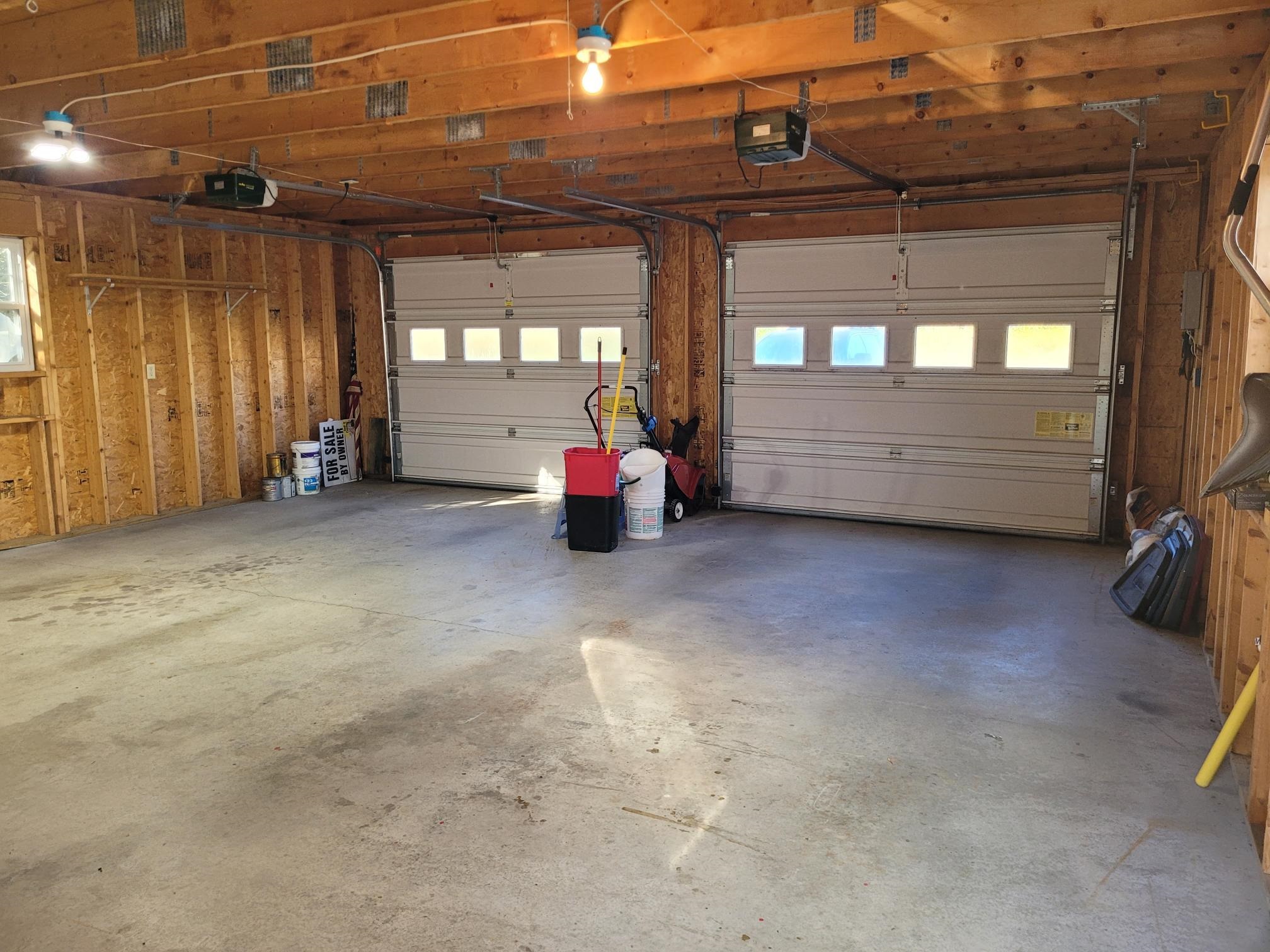 Colchester, Vermont 05446, United States, 3 Bedrooms Bedrooms, ,3 BathroomsBathrooms,Residential,Pending,24598