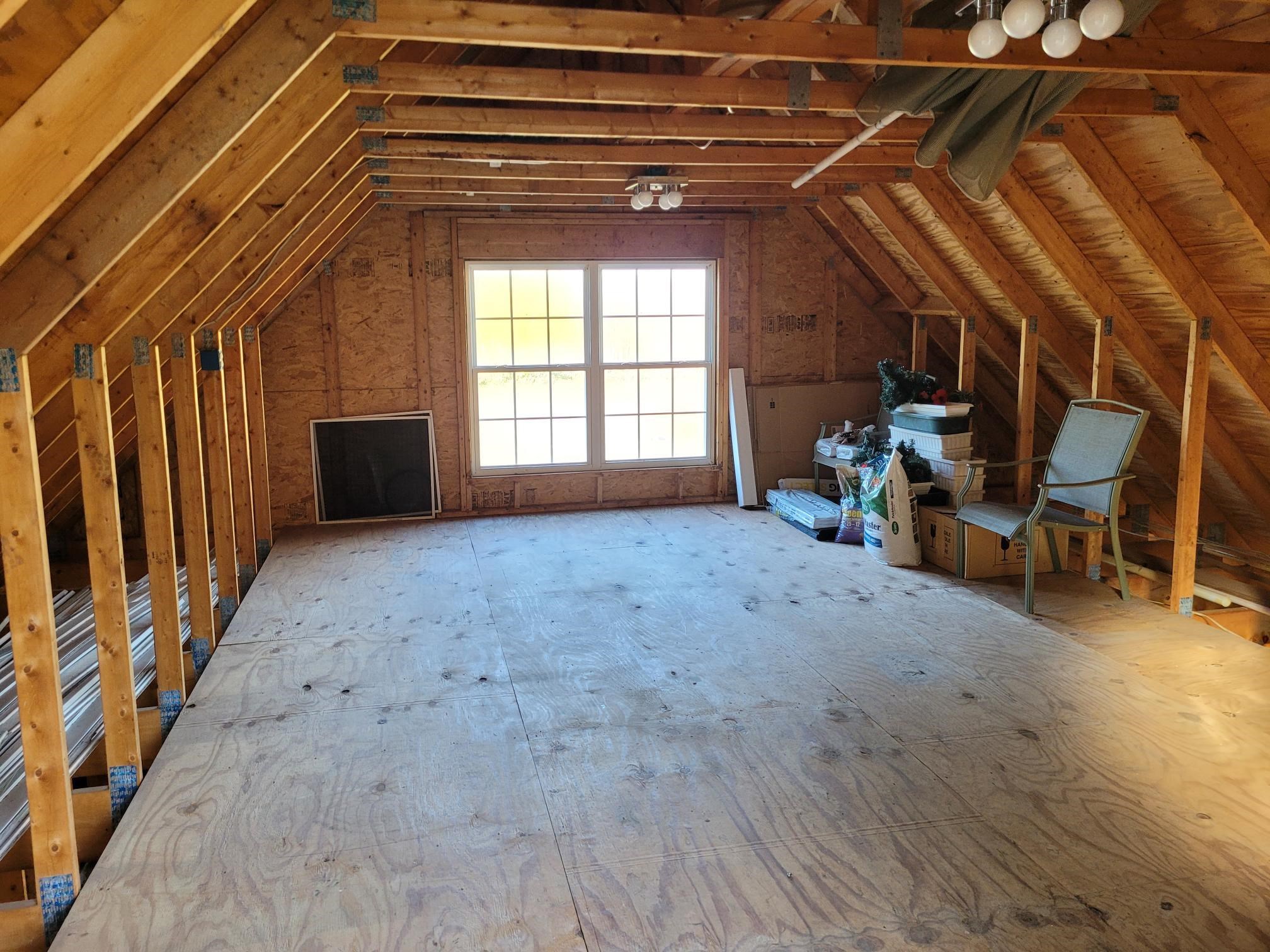 Colchester, Vermont 05446, United States, 3 Bedrooms Bedrooms, ,3 BathroomsBathrooms,Residential,Pending,24598