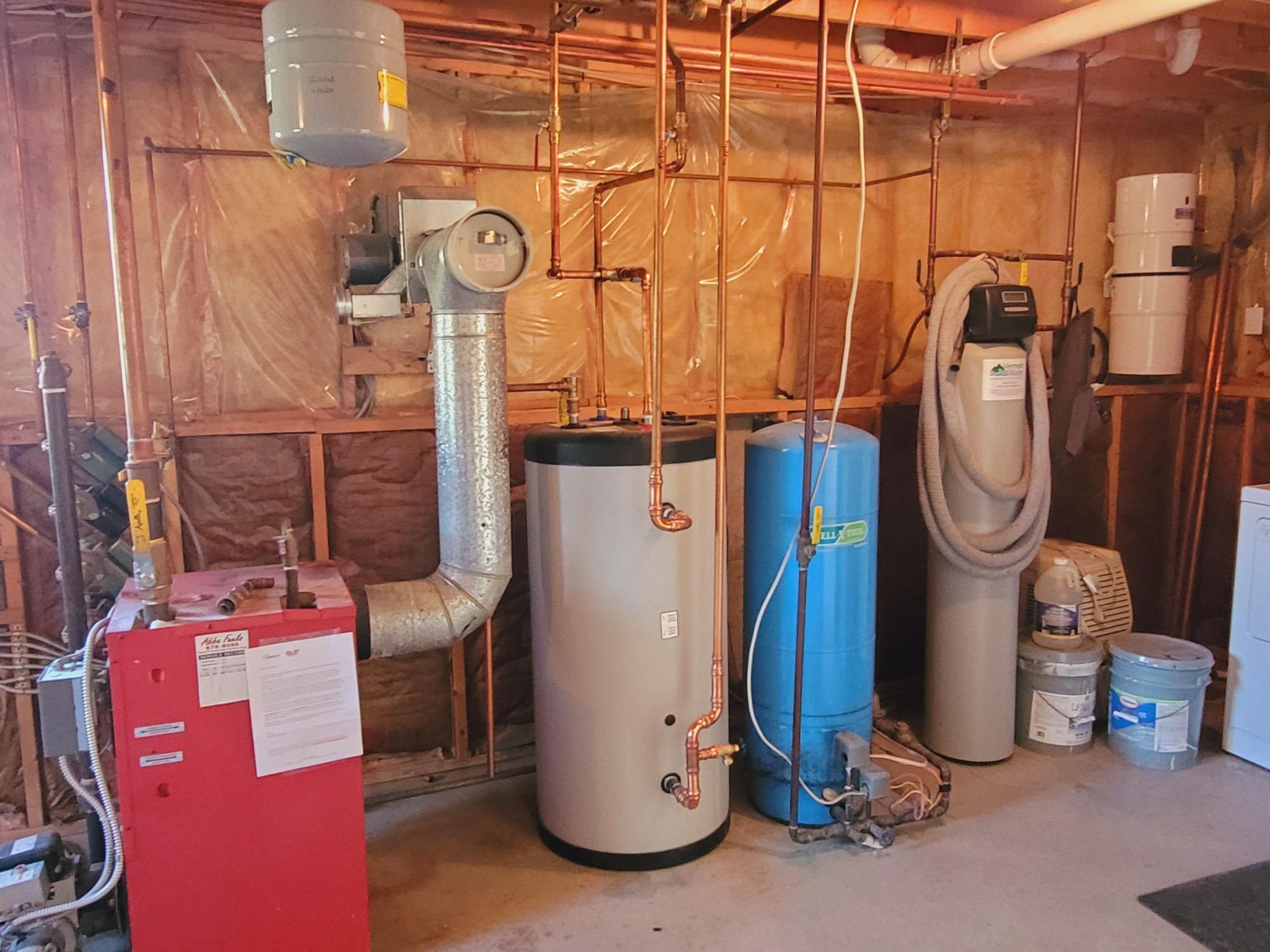 Colchester, Vermont 05446, United States, 3 Bedrooms Bedrooms, ,3 BathroomsBathrooms,Residential,Pending,24598