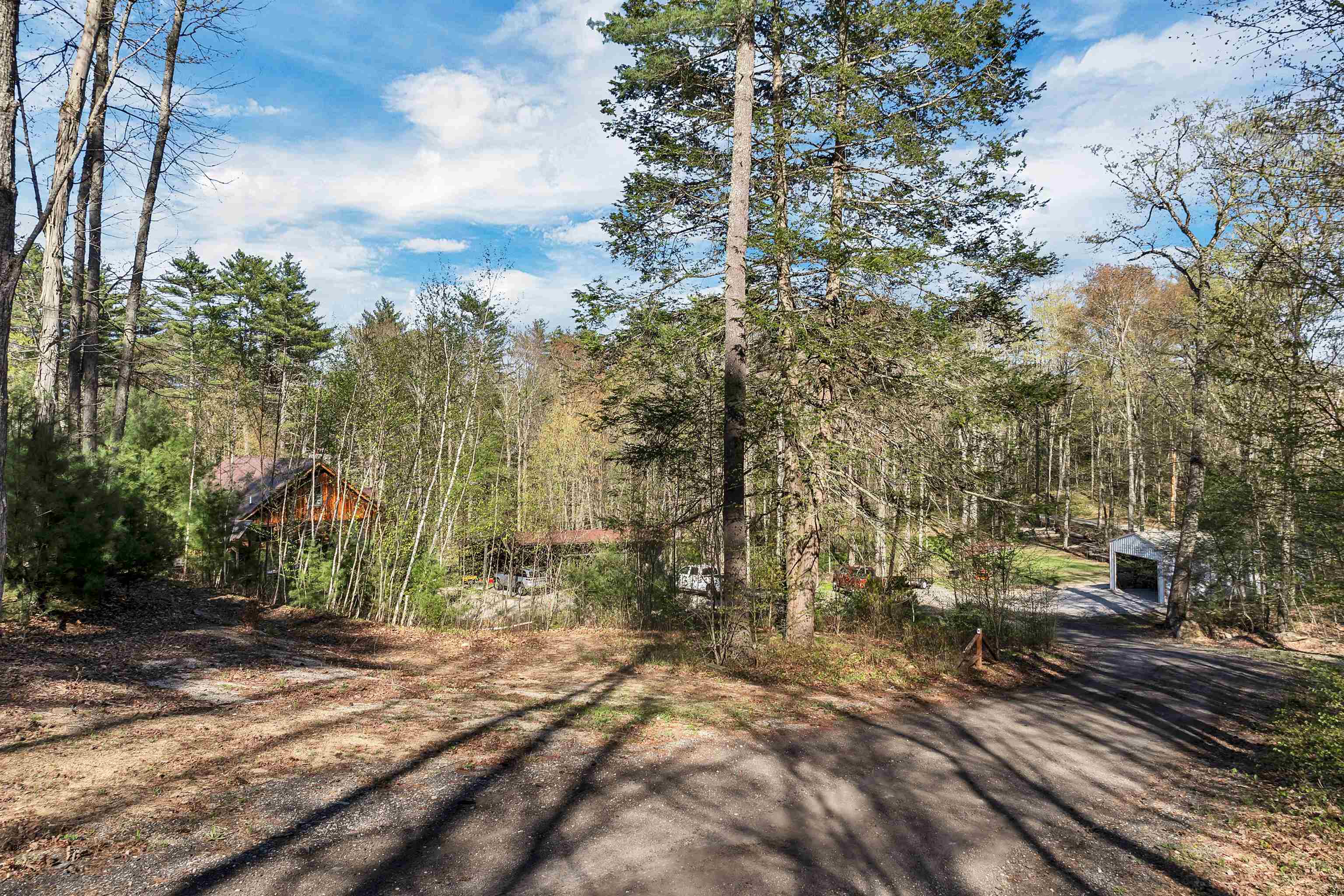 Raymond, New Hampshire 03077, United States, 3 Bedrooms Bedrooms, ,2 BathroomsBathrooms,Residential,Pending,121500