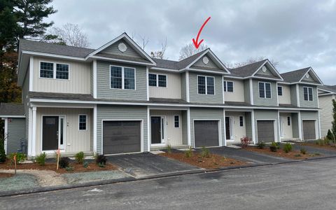 Photo of 3 Dearborn Circle, Goffstown, NH 03045 (MLS # 5067977)