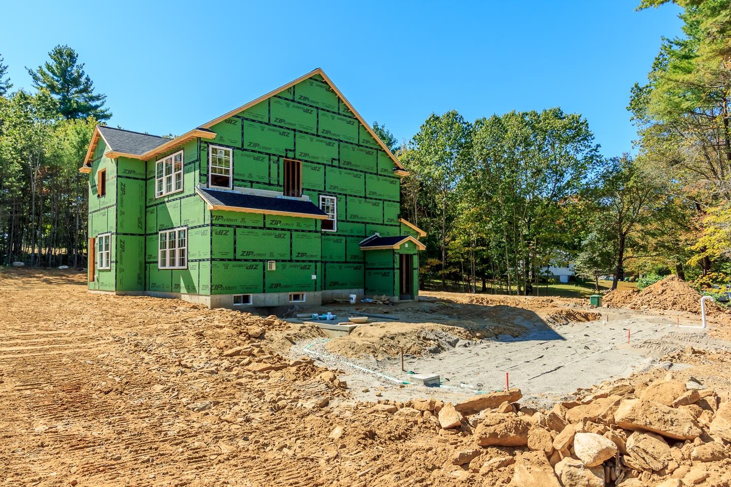 Londonderry, New Hampshire 03053, United States, 4 Bedrooms Bedrooms, ,3 BathroomsBathrooms,Residential,Active,214955