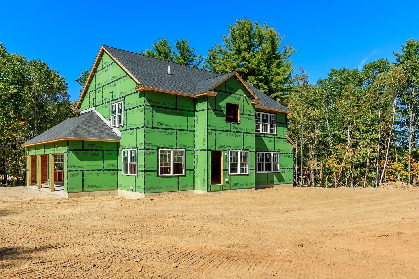 Londonderry, New Hampshire 03053, United States, 4 Bedrooms Bedrooms, ,3 BathroomsBathrooms,Residential,Active,214955