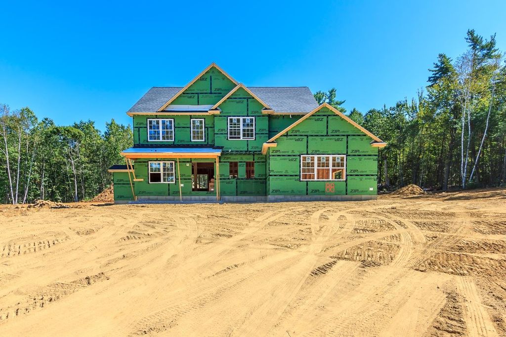 Photo of 88 High Range Road, Londonderry, NH 03053 (MLS # 5062399)