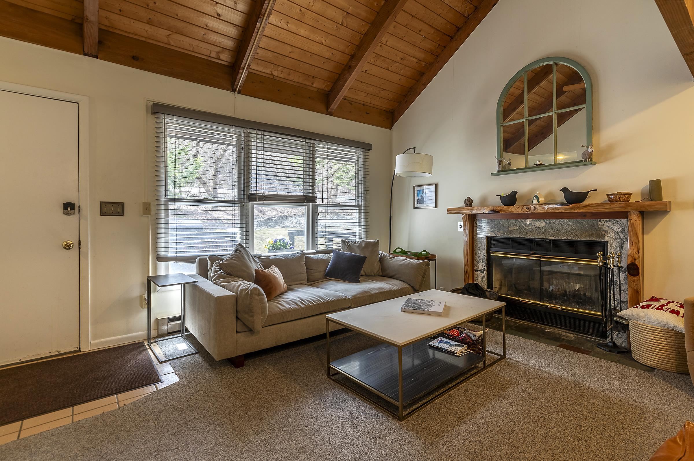 61 E Country Club Road