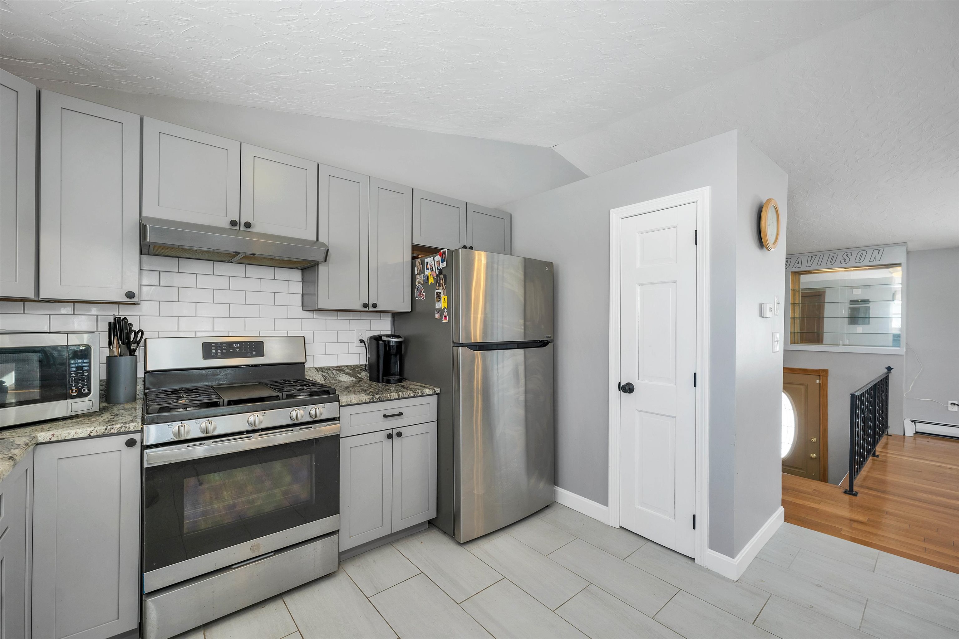 Gilmanton, New Hampshire 03237, United States, 3 Bedrooms Bedrooms, ,3 BathroomsBathrooms,Residential,Pending,82470