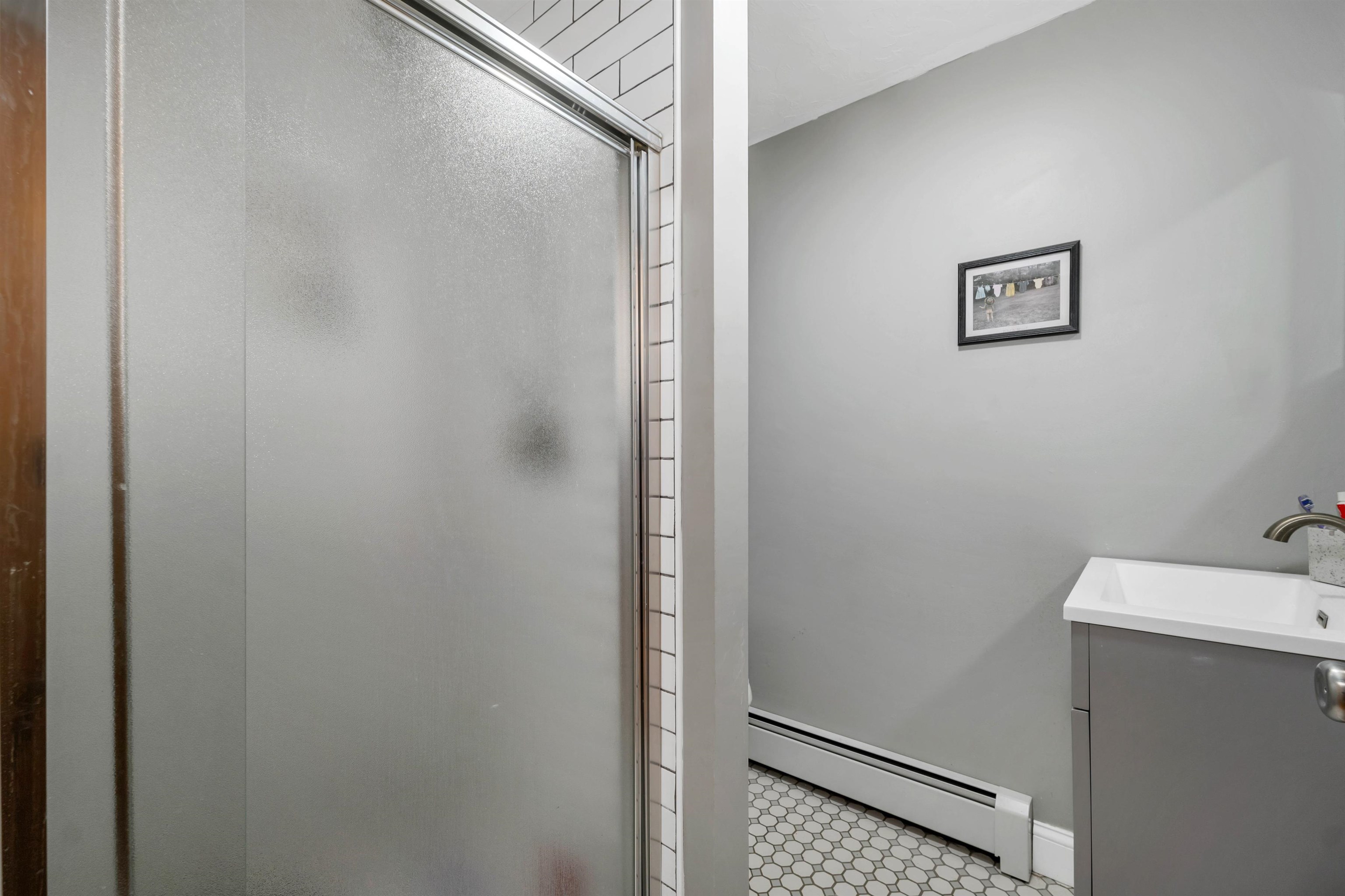 Gilmanton, New Hampshire 03237, United States, 3 Bedrooms Bedrooms, ,3 BathroomsBathrooms,Residential,Pending,82470