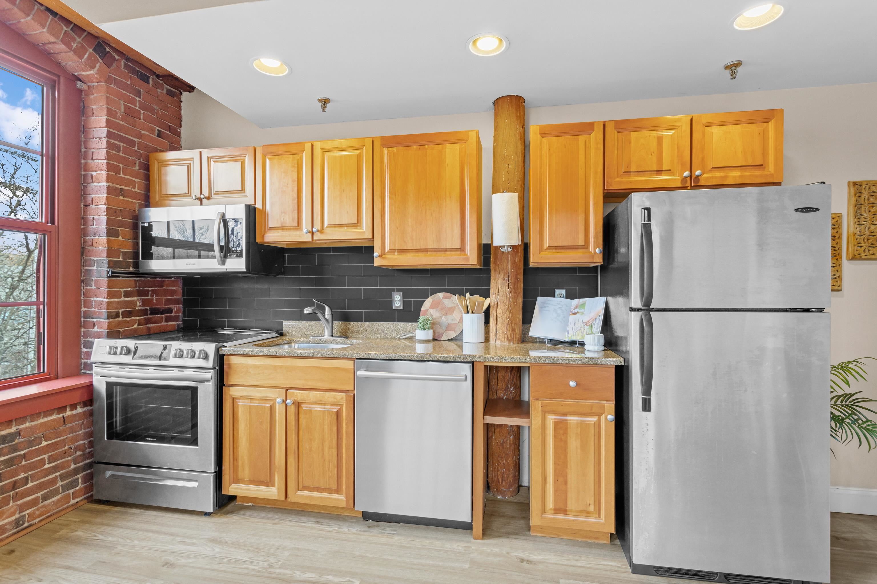 335 Cypress Street 3B