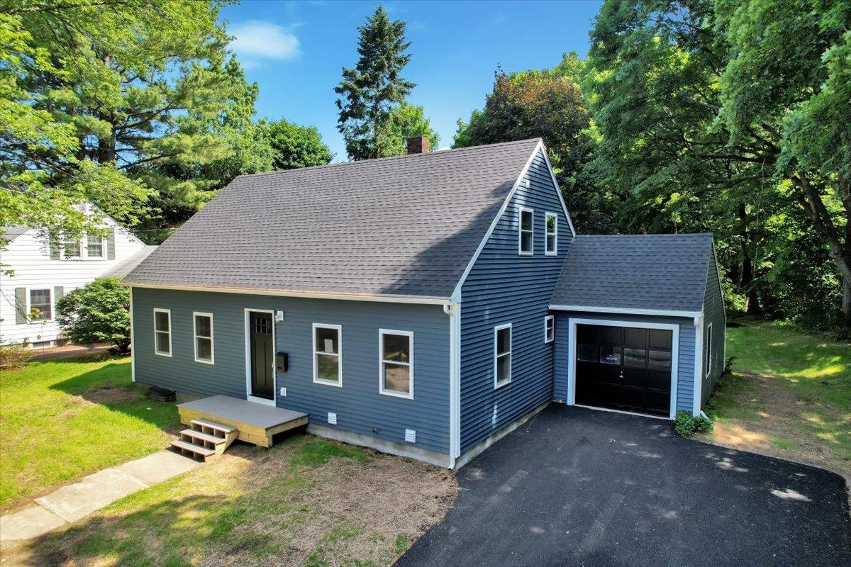 24 Bennington Court