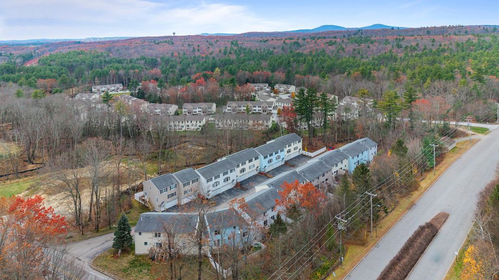 Photo of 624 Hackett Hill Road, Manchester, NH 03102 (MLS # 5083953)