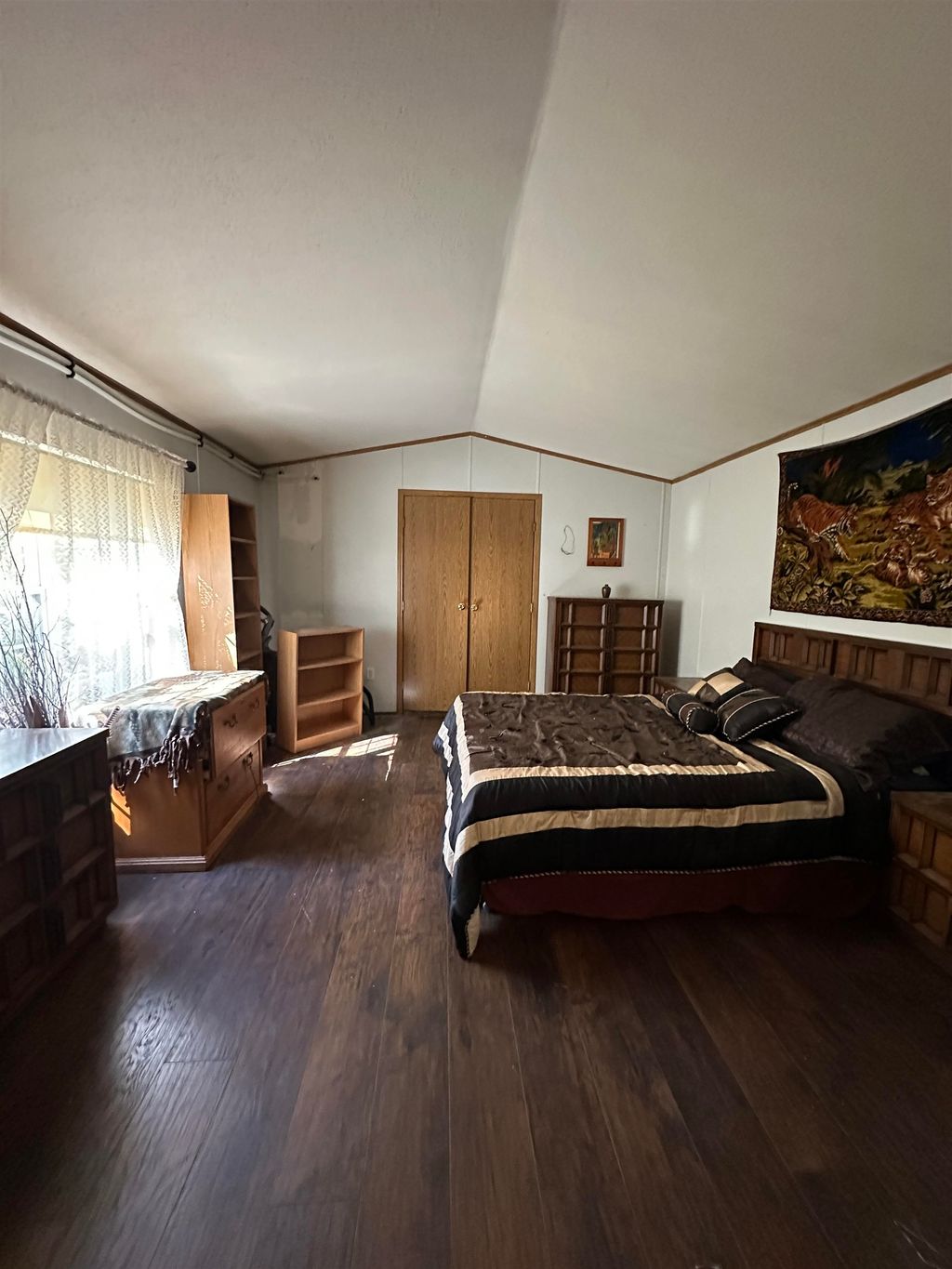 Photo of 120 Logan Drive, Laconia, NH 03246 (MLS # 5066660)