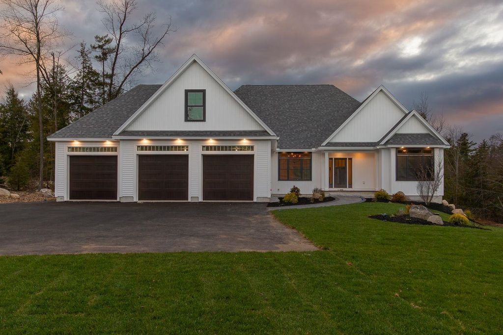 Photo of 36 Westover Lane #k, Bow, NH 03304 (MLS # 5061828)