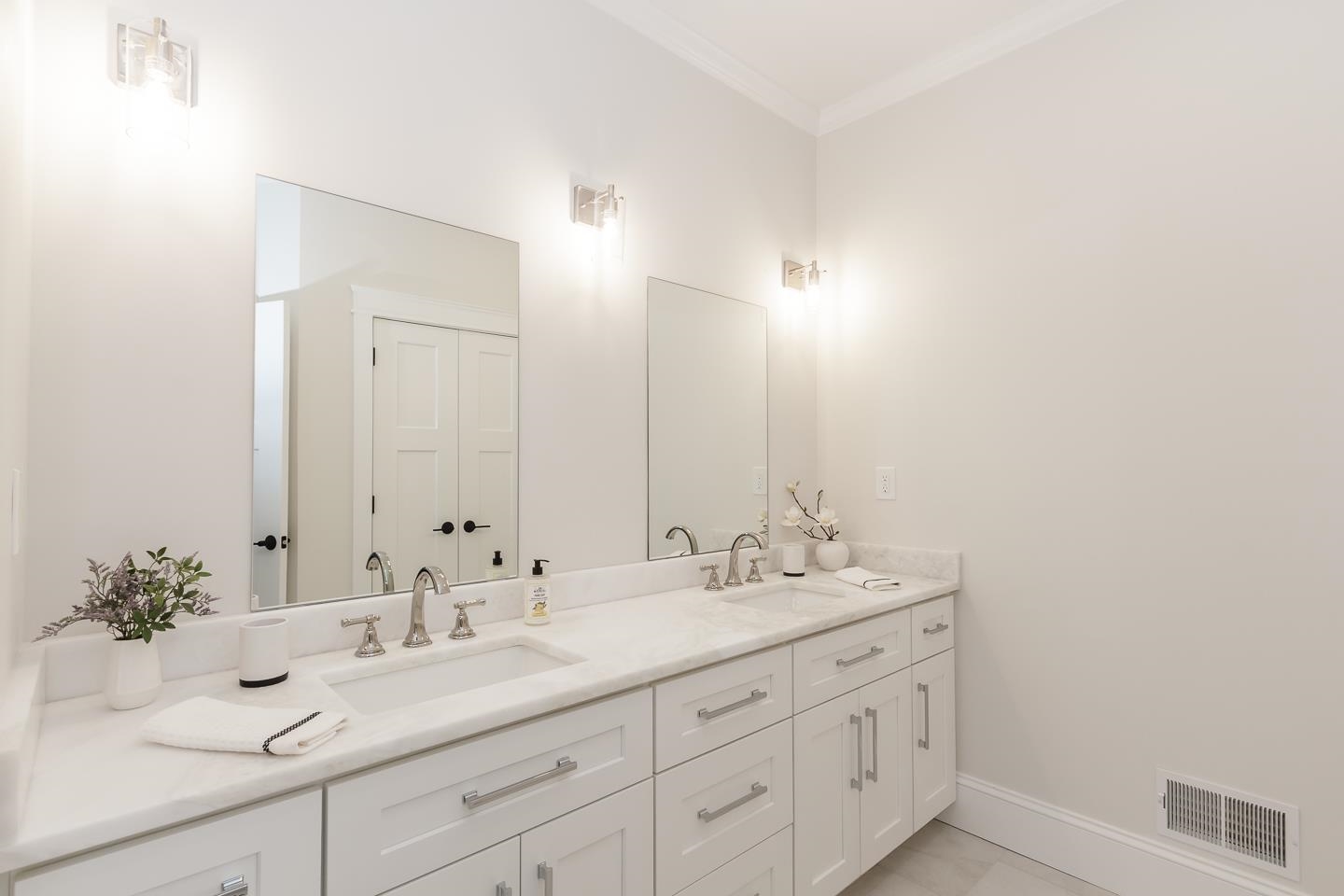 Bow, New Hampshire 03304, United States, 4 Bedrooms Bedrooms, ,3 BathroomsBathrooms,Residential,Active,211588