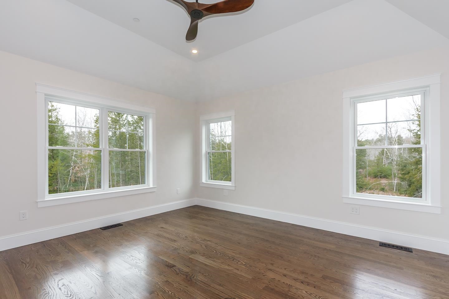 Bow, New Hampshire 03304, United States, 4 Bedrooms Bedrooms, ,3 BathroomsBathrooms,Residential,Active,211588