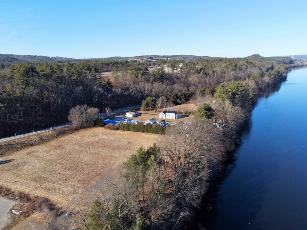 Photo of 321 West River Road, Hooksett, NH 03106 (MLS # 4943815)
