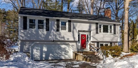 6 Lamplighter Drive Nashua NH 03064