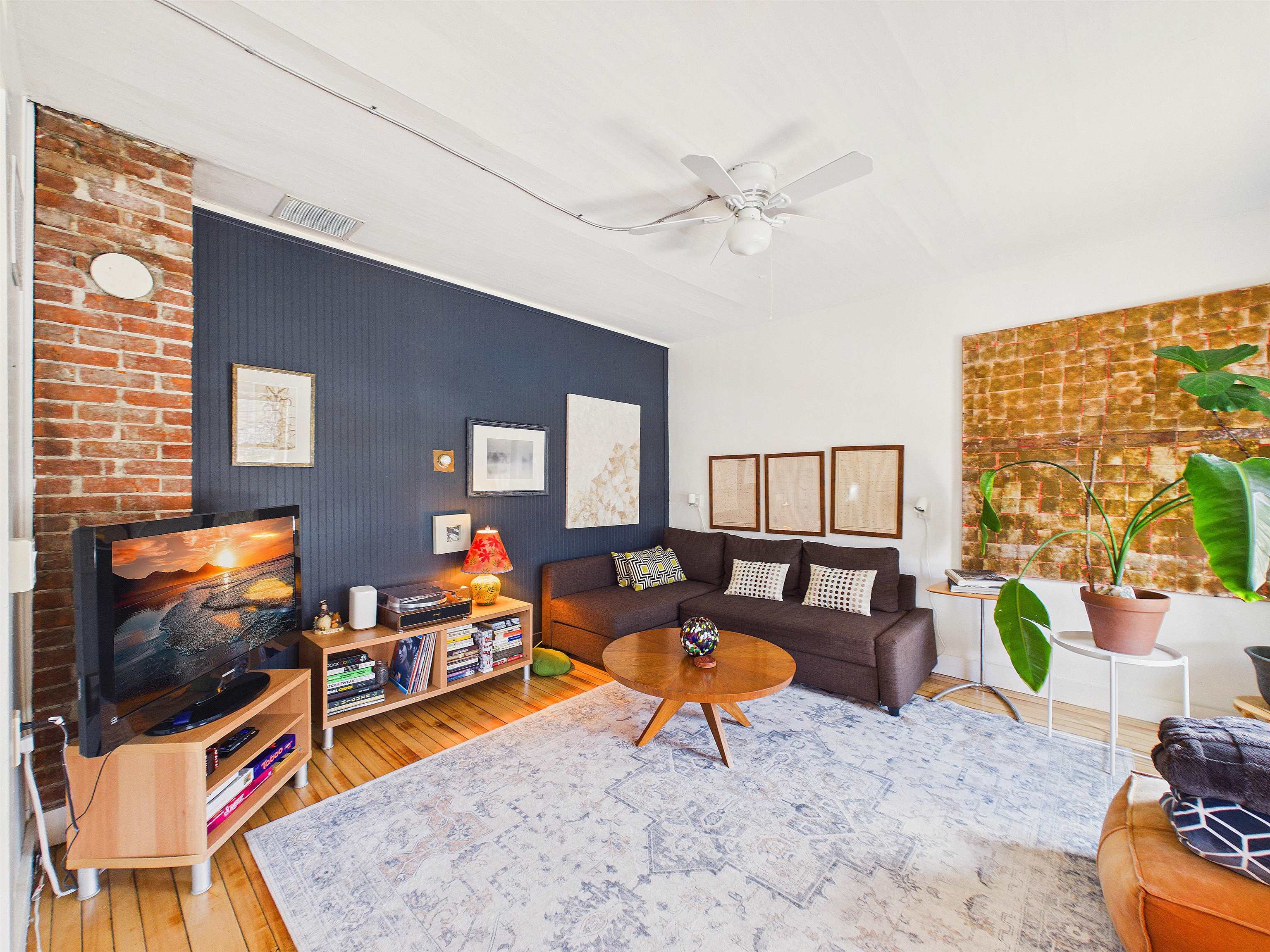 37 Robinson Avenue