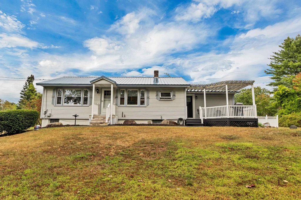 Photo of 61 White Oaks Road, Laconia, NH 03246 (MLS # 5063072)