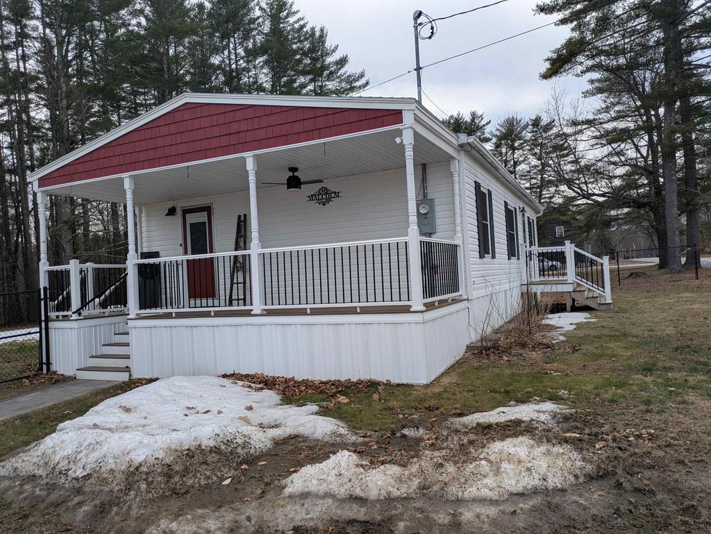 Photo of 11 Corn Hill Road, Boscawen, NH 03303 (MLS # 5081921)