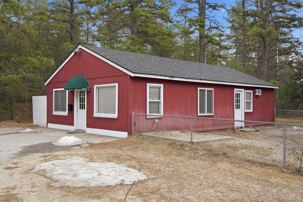 Photo of 556 Pine River Pond Road, Wakefield, NH 03872 (MLS # 5083123)