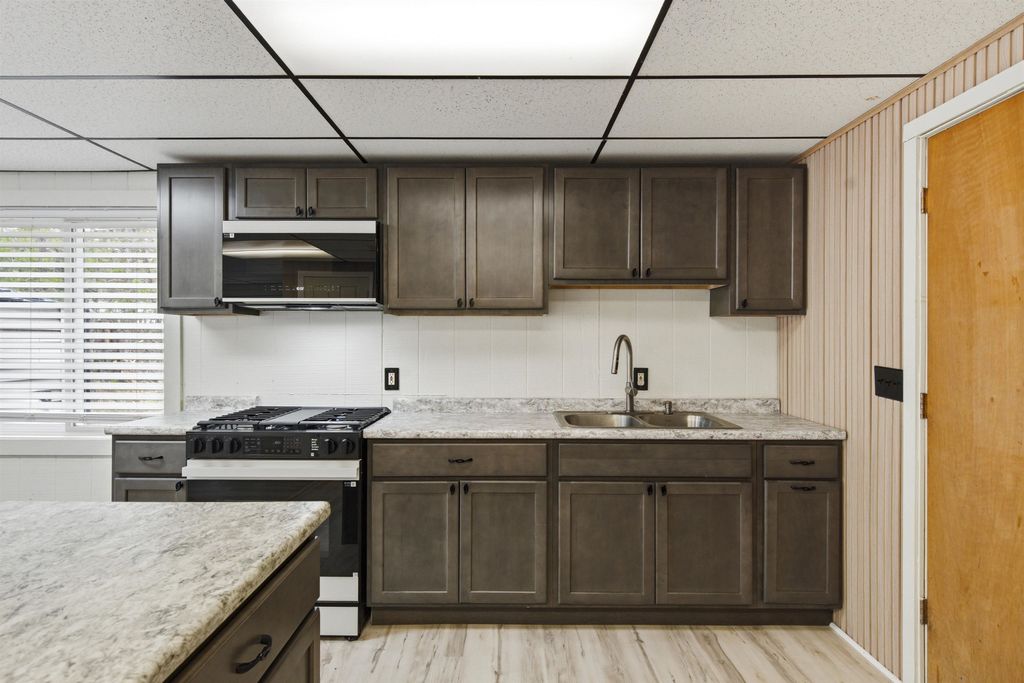 Photo of 556 Pine River Pond Road, Wakefield, NH 03872 (MLS # 5083123)