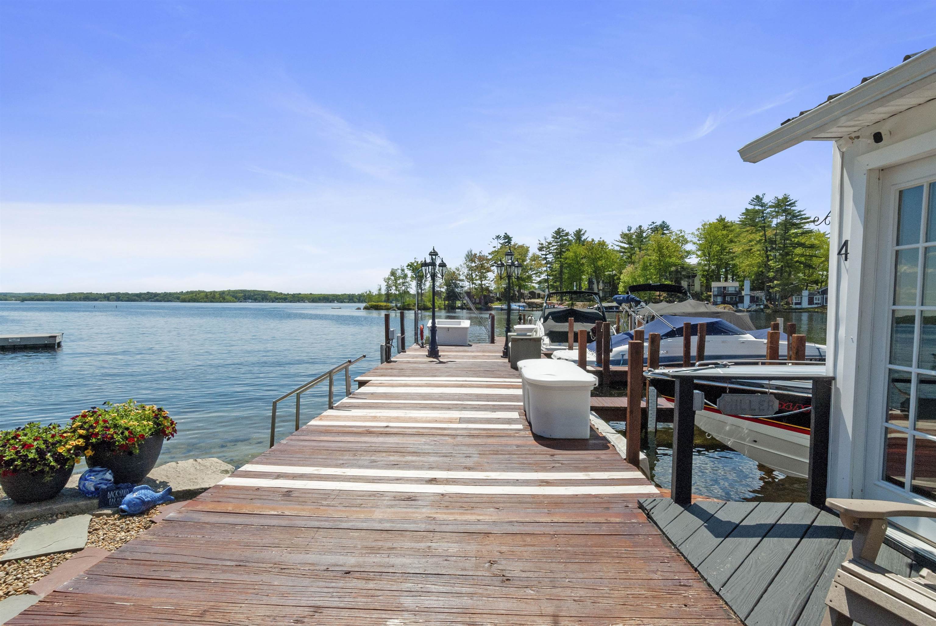 556 Weirs Boulevard 6