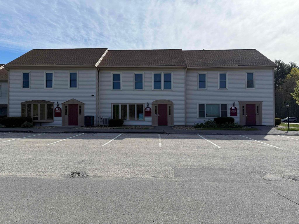 Photo of 12 Parmenter Road #B5, Londonderry, NH 03053 (MLS # 5087022)