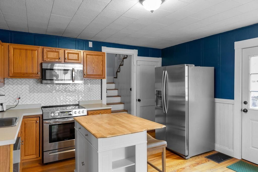 Photo of 36 S Maple Street, Manchester, NH 03103 (MLS # 5079952)